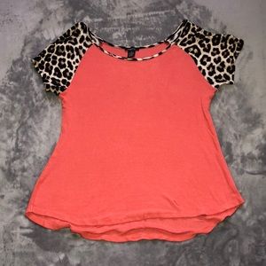 🦁Cheetah Print Top🦁